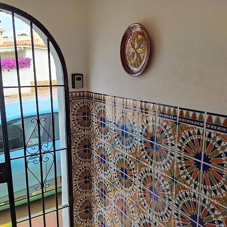 Delightful Burriana House With Magnificent Beach & Sea Views. Nerja Luaran gambar