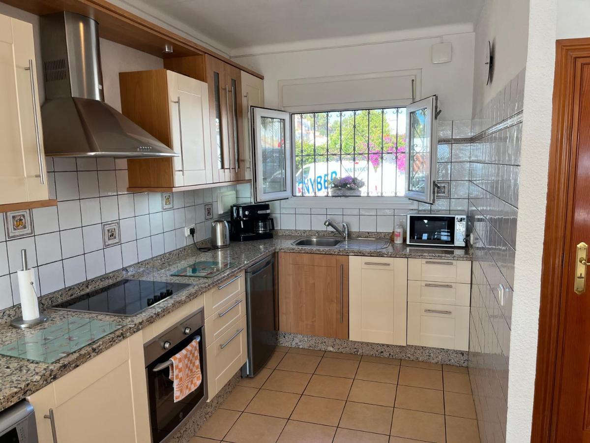 Delightful Burriana House With Magnificent Beach & Sea Views. Nerja Luaran gambar